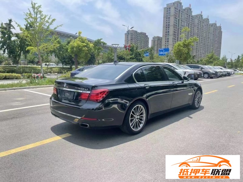  13年寶馬7系轎車 