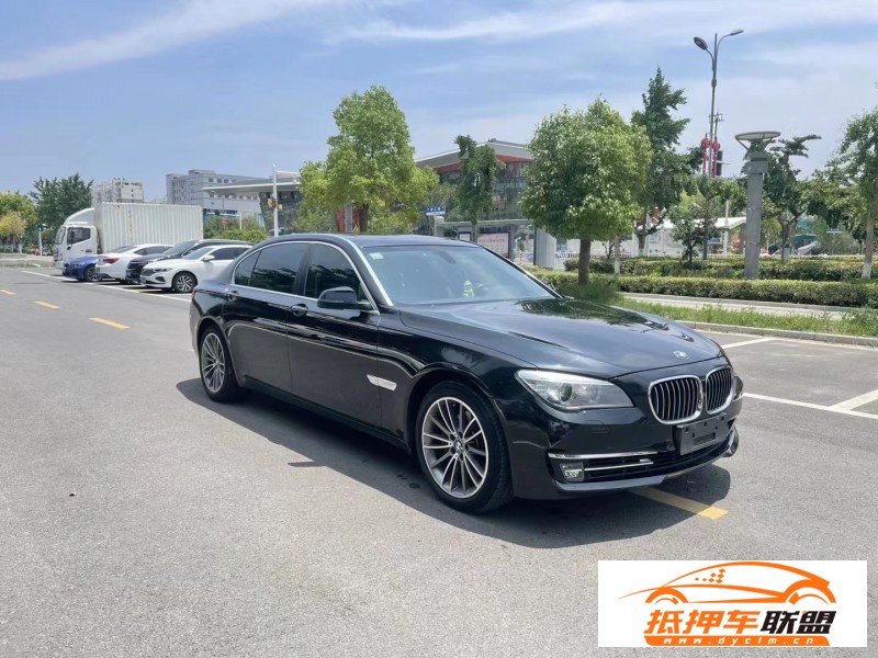  13年寶馬7系轎車 
