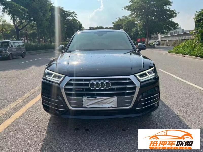  19年奧迪Q5轎車 