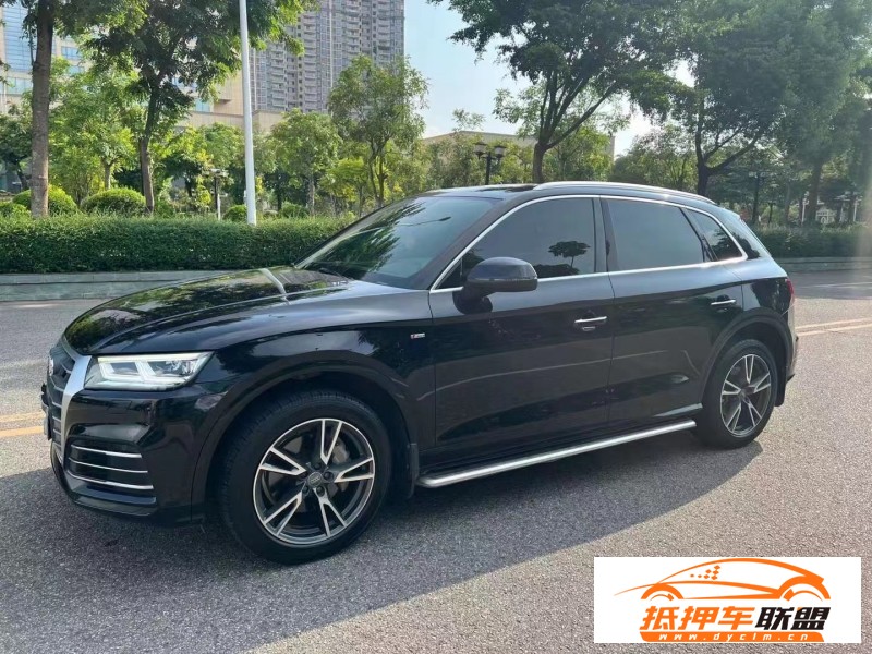  19年奧迪Q5轎車 