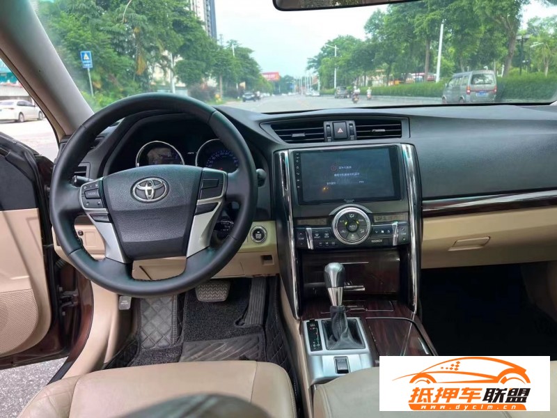  14年豐田RAV4轎車 