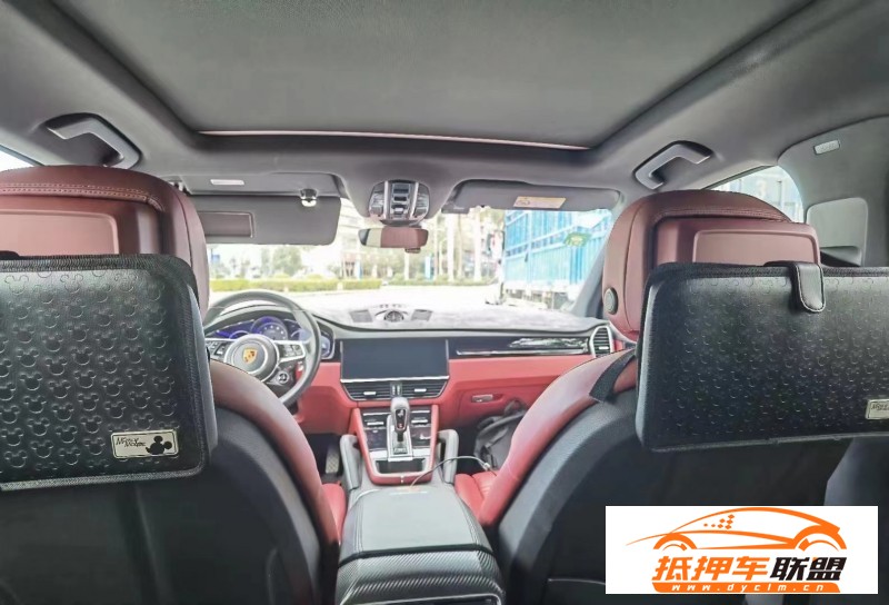  19年保時捷卡宴轎車 