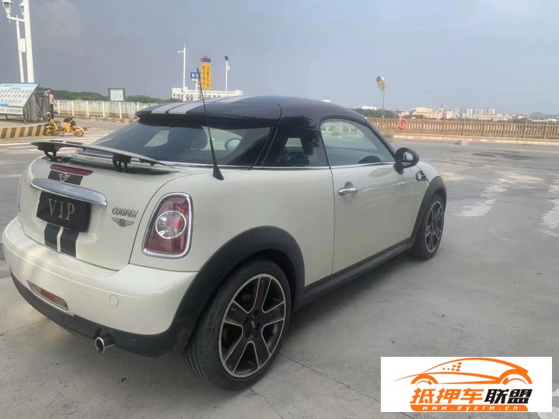  14年寶馬MINI轎車 