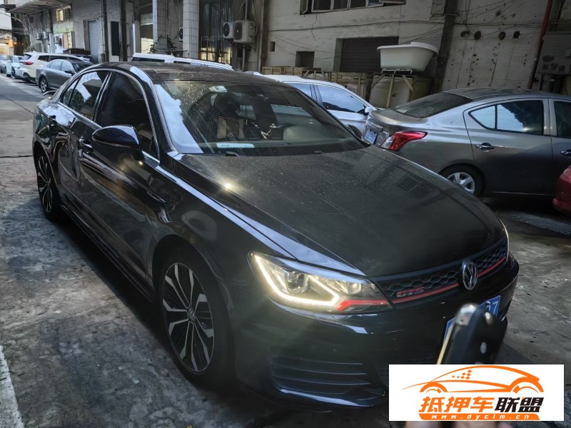  17年大眾凌渡轎車 
