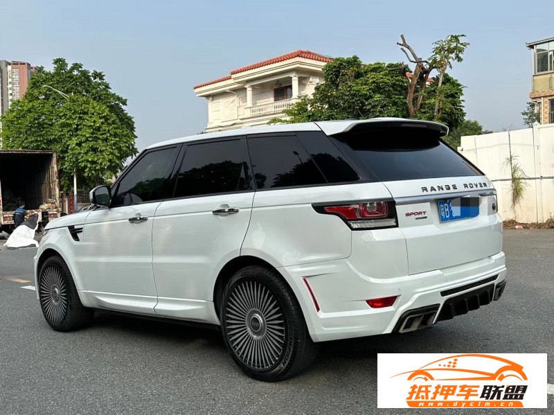  14年路虎攬勝運(yùn)動(dòng)轎車 