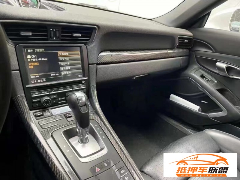  15年保時捷911轎車 