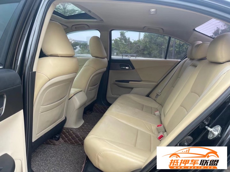  15年本田雅閣轎車 