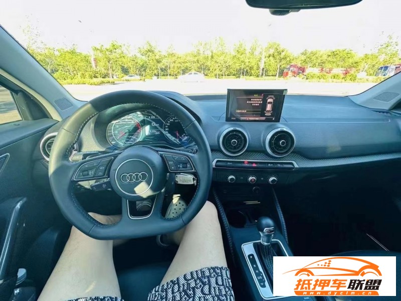  22年奧迪Q2轎車 