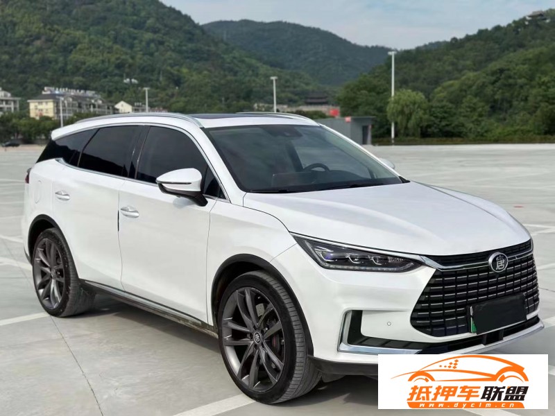  19年比亞迪唐轎車 