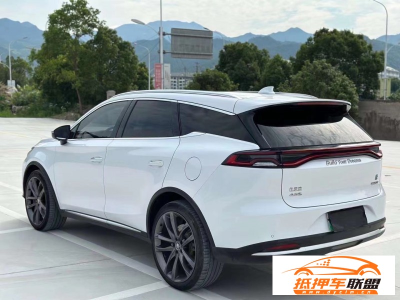  19年比亞迪唐轎車 