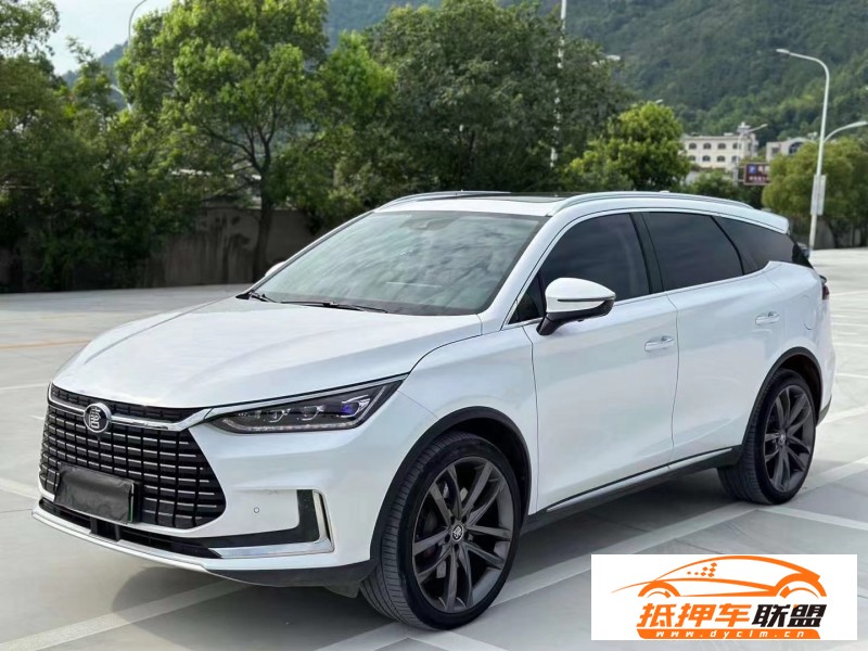  19年比亞迪唐轎車 