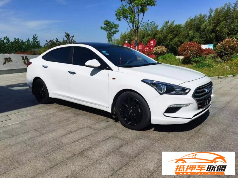  19年現(xiàn)代名圖轎車(chē) 