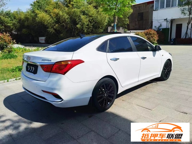  19年現(xiàn)代名圖轎車(chē) 