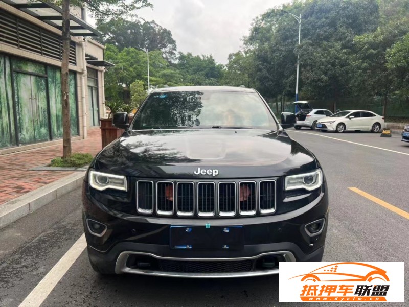  15年Jeep大切諾基轎車 