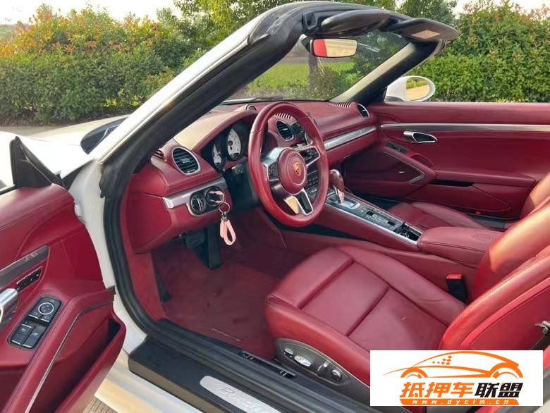  17年保時(shí)捷718跑車 