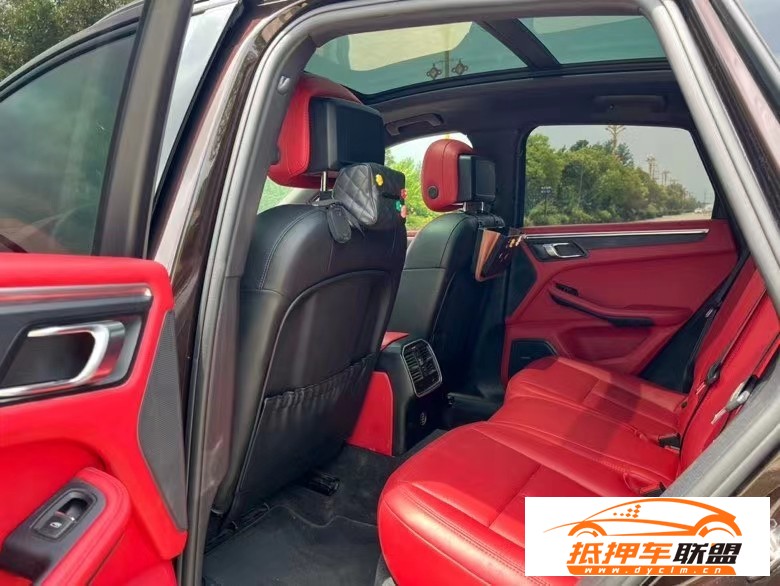  19年保時(shí)捷Macan邁凱轎車 