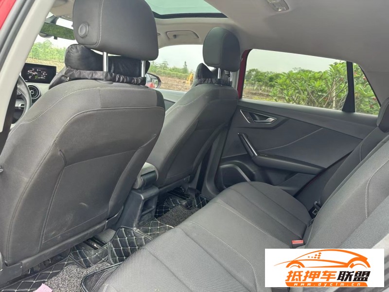  19年奧迪Q2轎車 