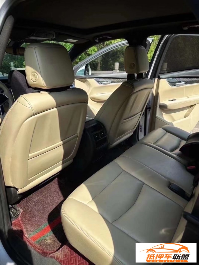  16年凱迪拉克XT5SUV 