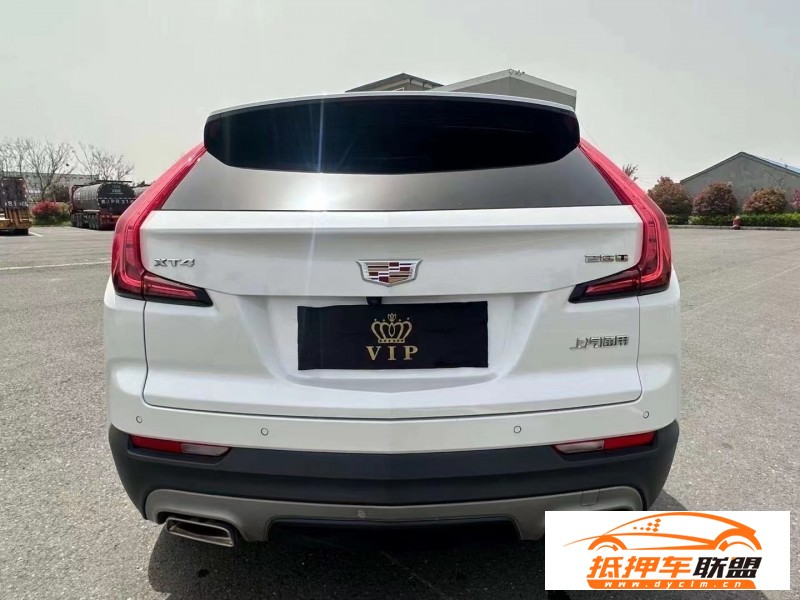  21年凱迪拉克XT4SUV 