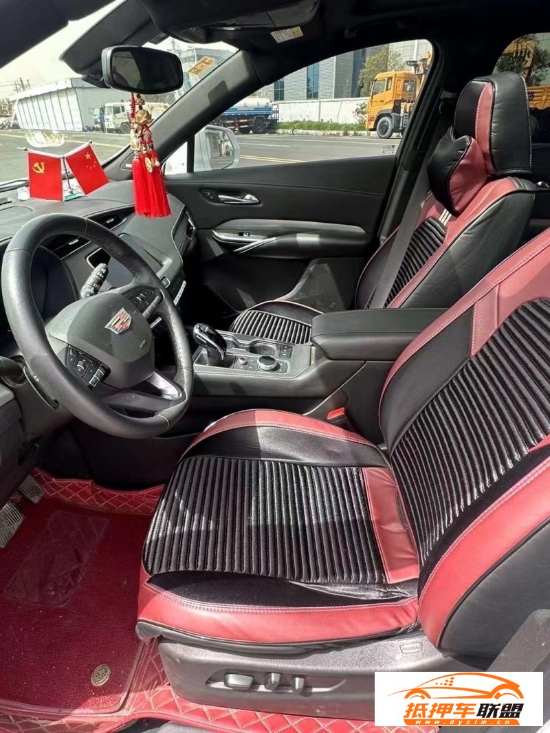  21年凱迪拉克XT4SUV 