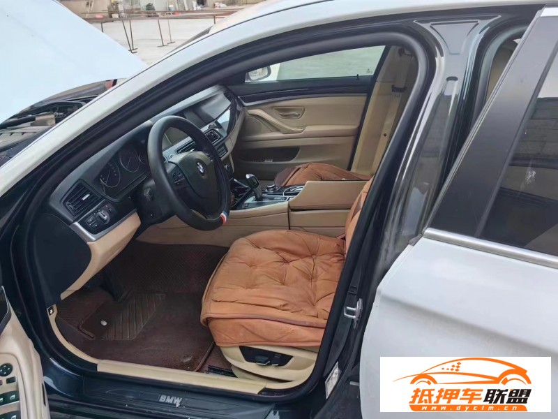  12年寶馬5系轎車 