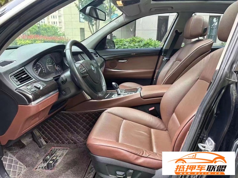  13年寶馬5系GT轎車 