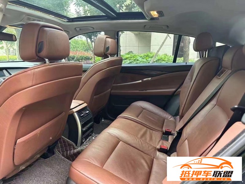  13年寶馬5系GT轎車 
