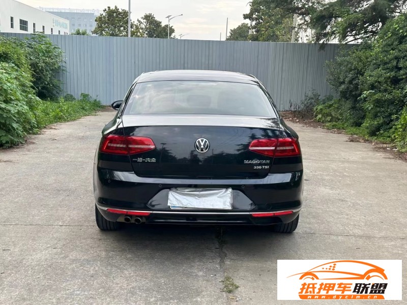  17年大眾邁騰轎車 