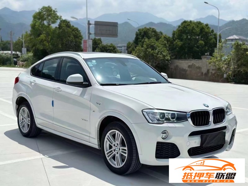  17年寶馬X4轎車 