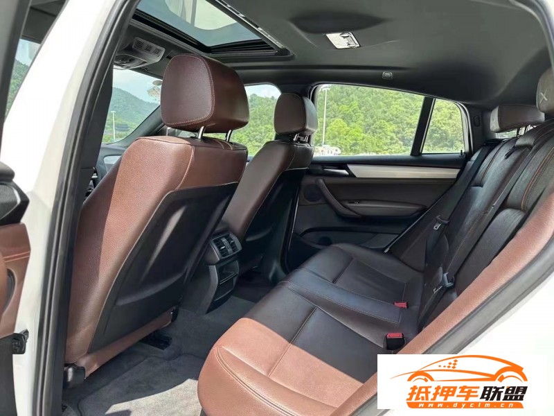  17年寶馬X4轎車 