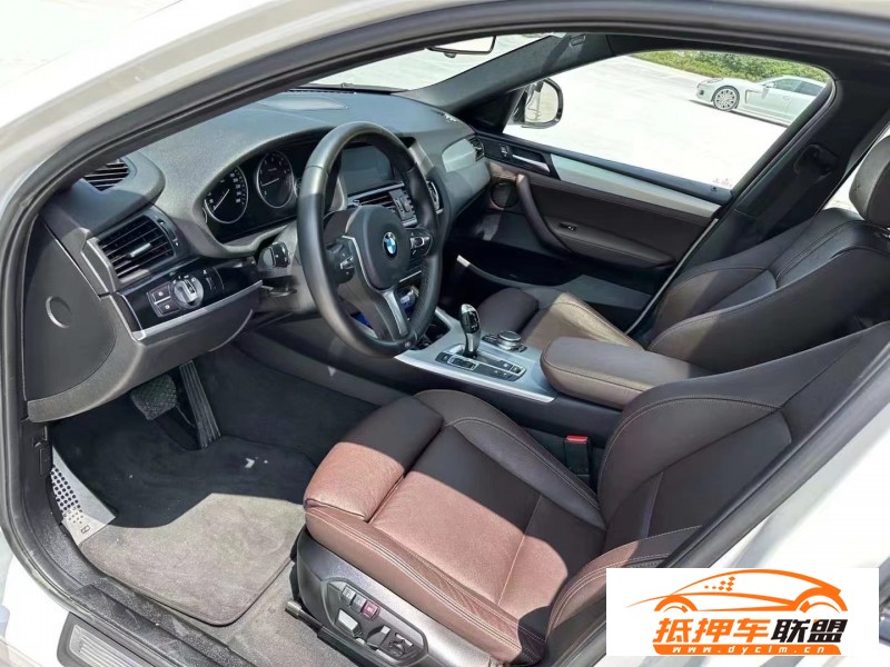  17年寶馬X4轎車 