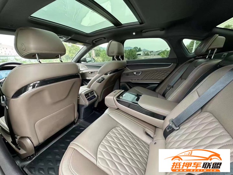  22年比亞迪漢轎車 