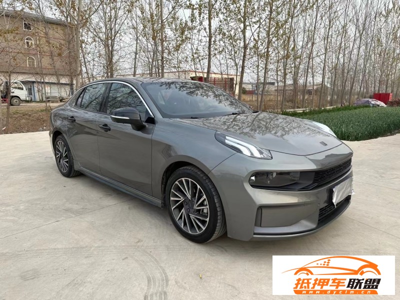  22年領(lǐng)克03轎車 