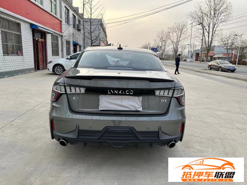  22年領(lǐng)克03轎車 
