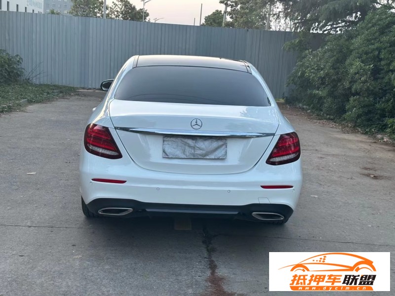  20年奔馳E轎車 