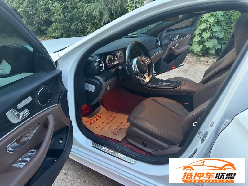  20年奔馳E轎車 