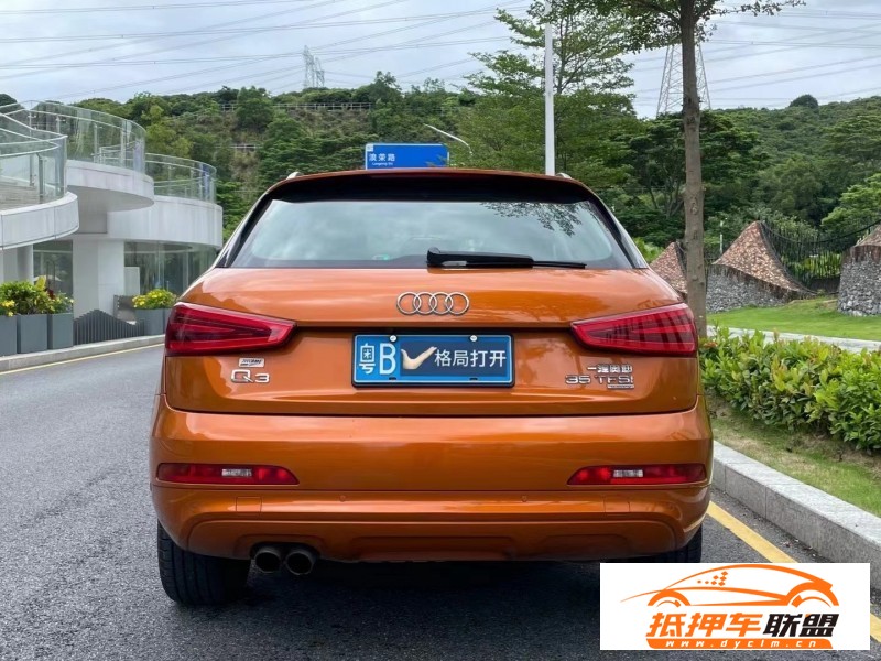  14年奧迪Q3轎車 