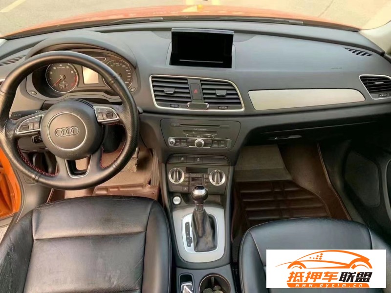  15年奧迪Q3轎車 