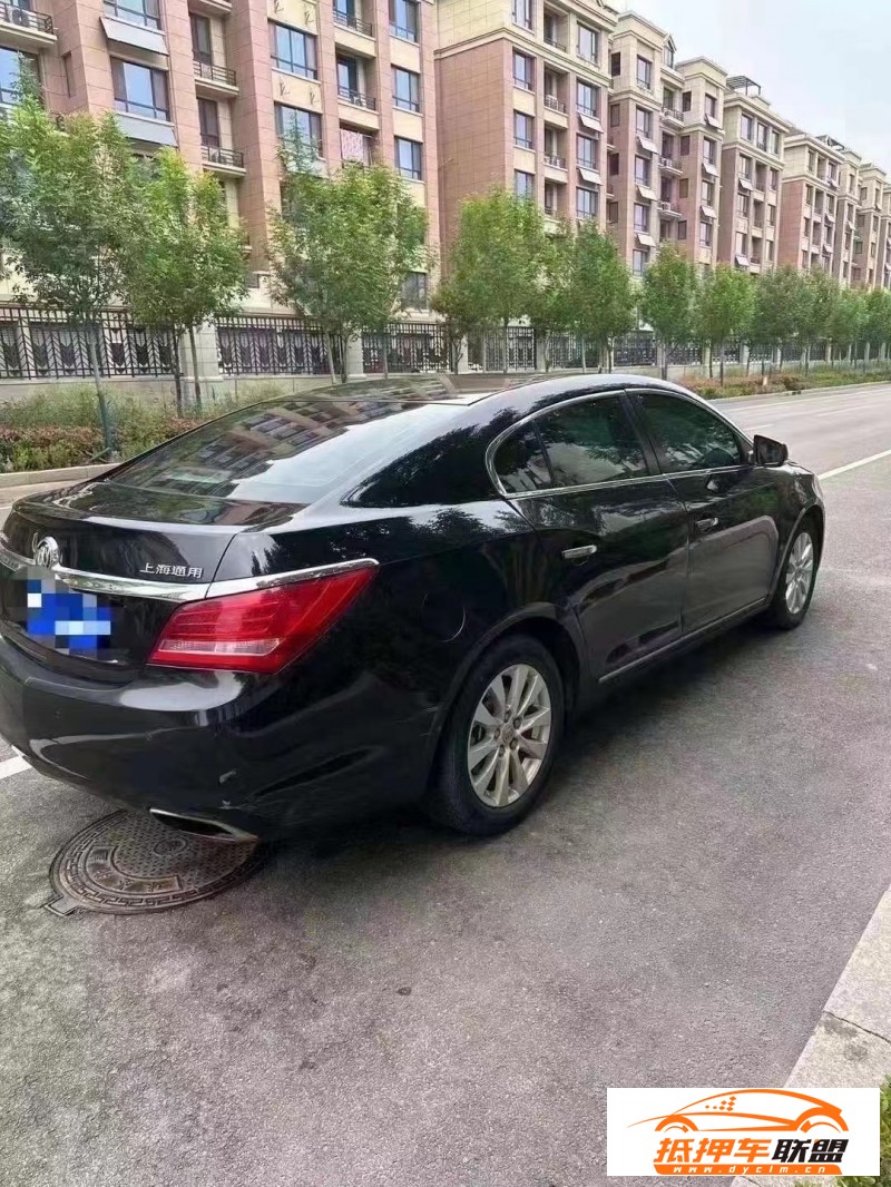  15年別克君越轎車 