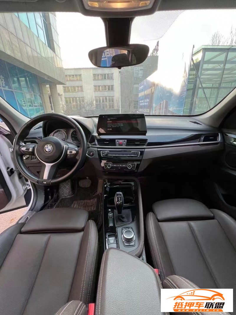  19年寶馬X1SUV 