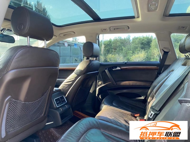  13年奧迪Q7SUV 