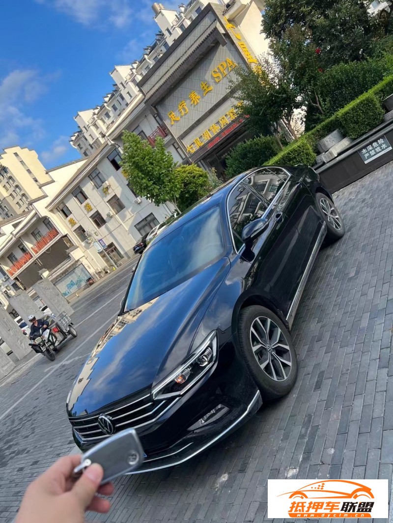  22年大眾邁騰轎車 