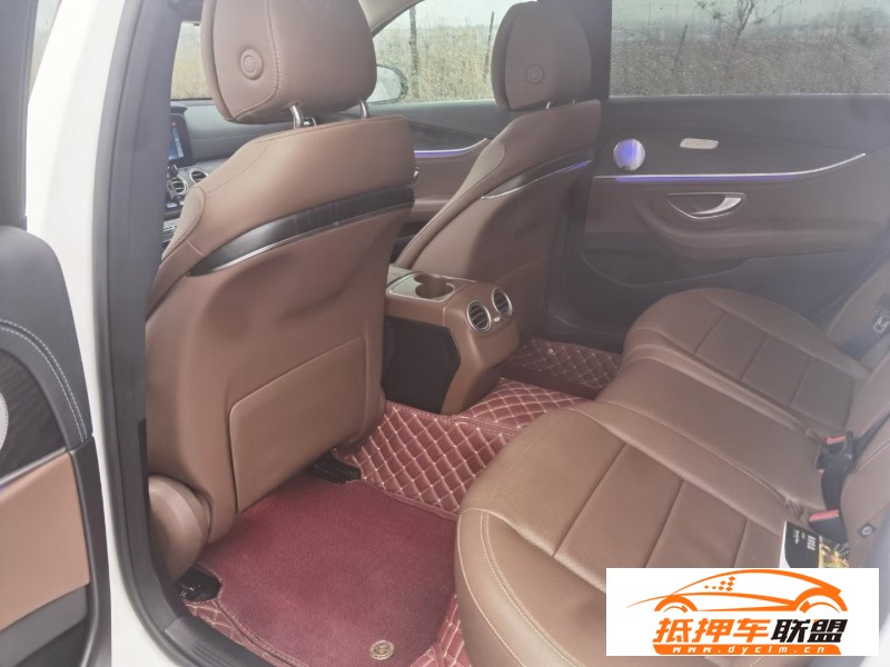  19年奔馳E轎車 