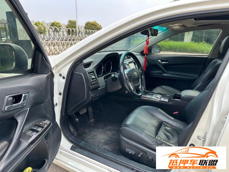  12年豐田銳志轎車 
