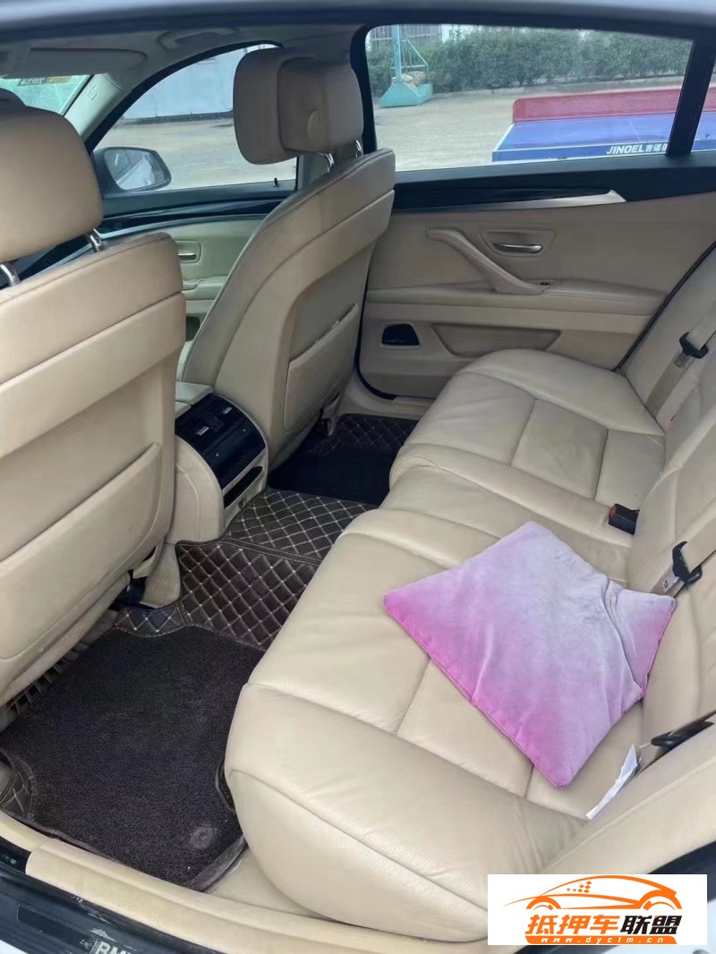  12年寶馬5系轎車(chē) 