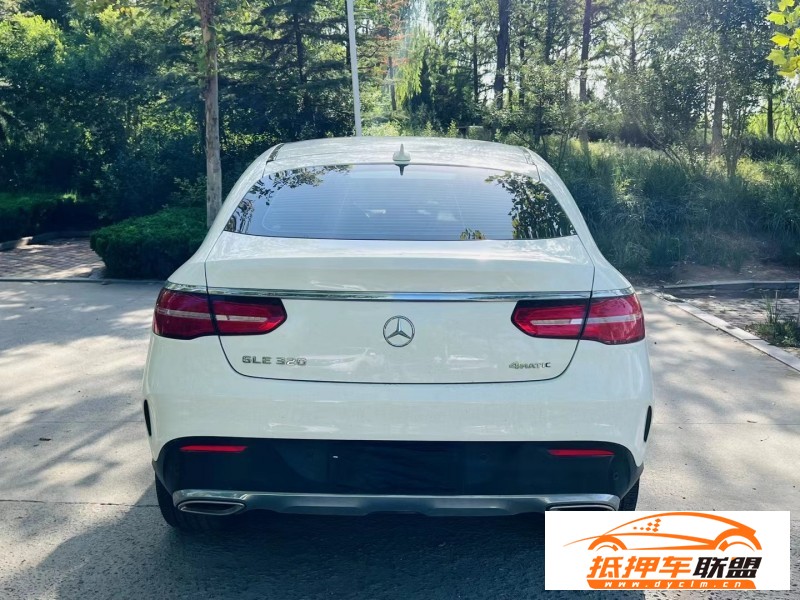  18年奔馳GLE轎車(chē) 