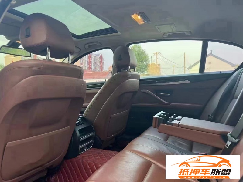  15年寶馬5系轎車 