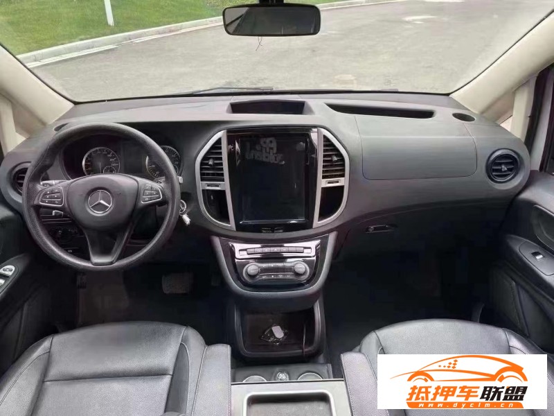  17年奔馳威霆MPV 