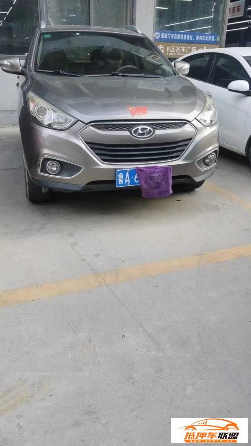  13年現(xiàn)代ix35SUV 
