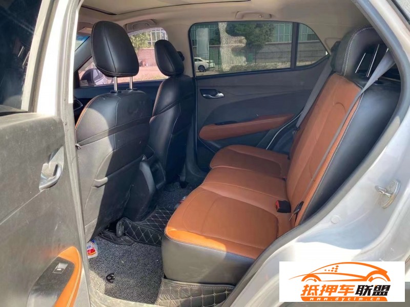  18年寶駿510SUV 